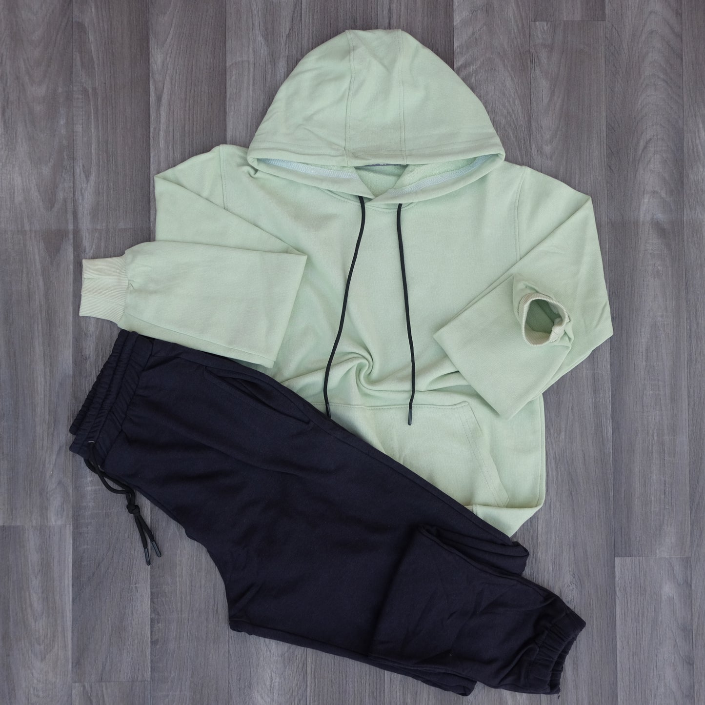 Ensemble Jogging  Noir + Capuche Cotton Vert Nik