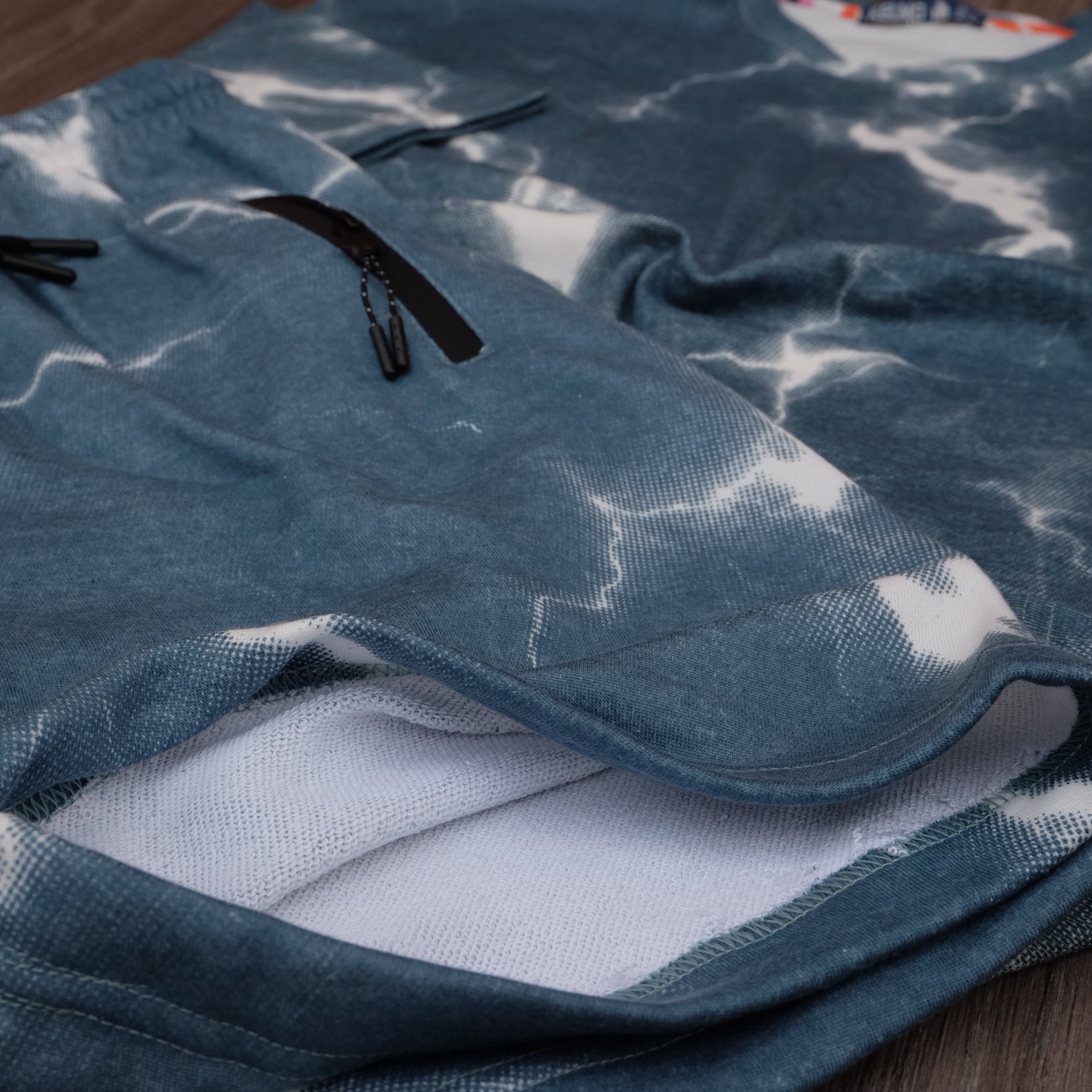 Ensemble Oversize Homme tie dai Vert - Short et T-shirt