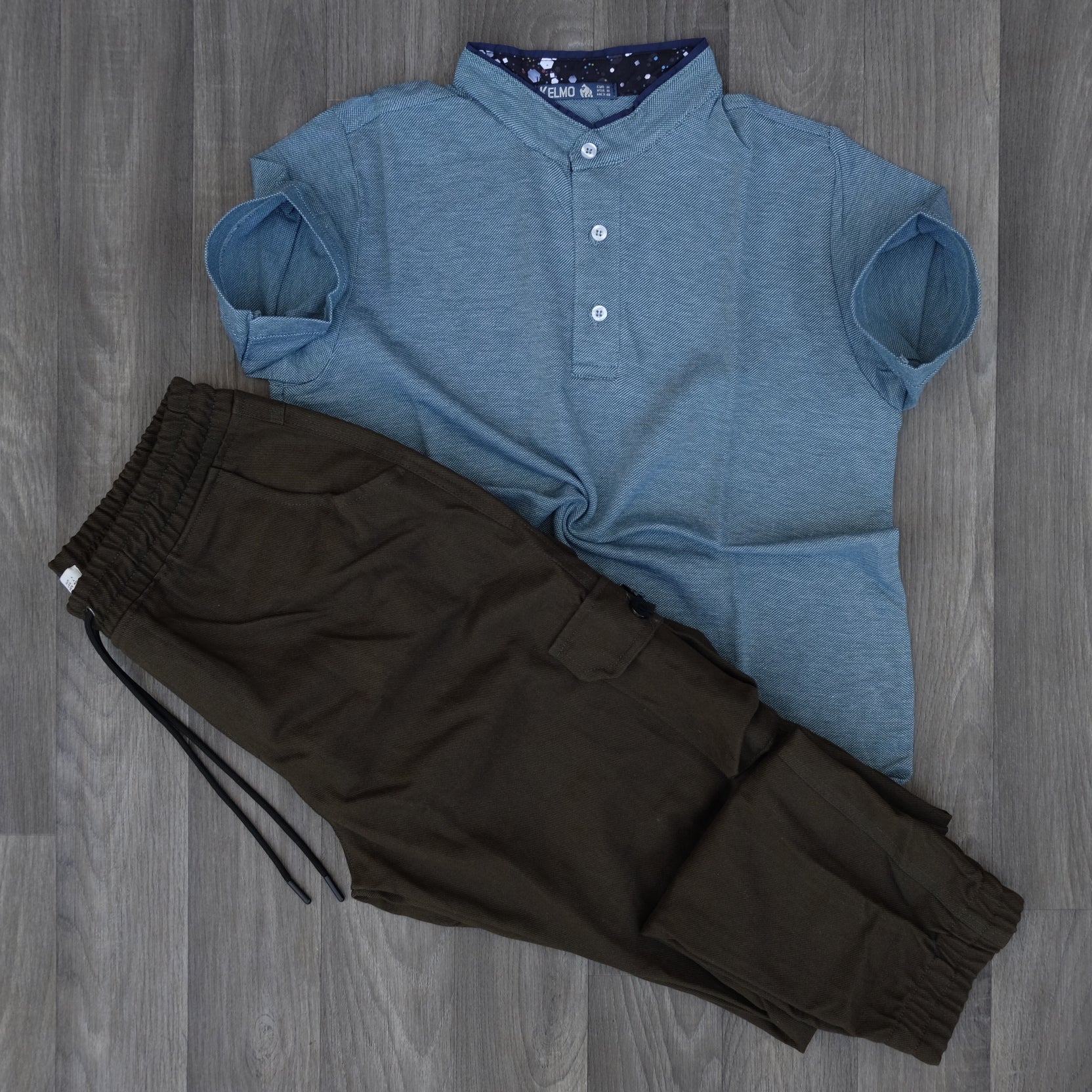 Ensemble Pantalon Cargo Kaki + Polo Mao Vert Chine