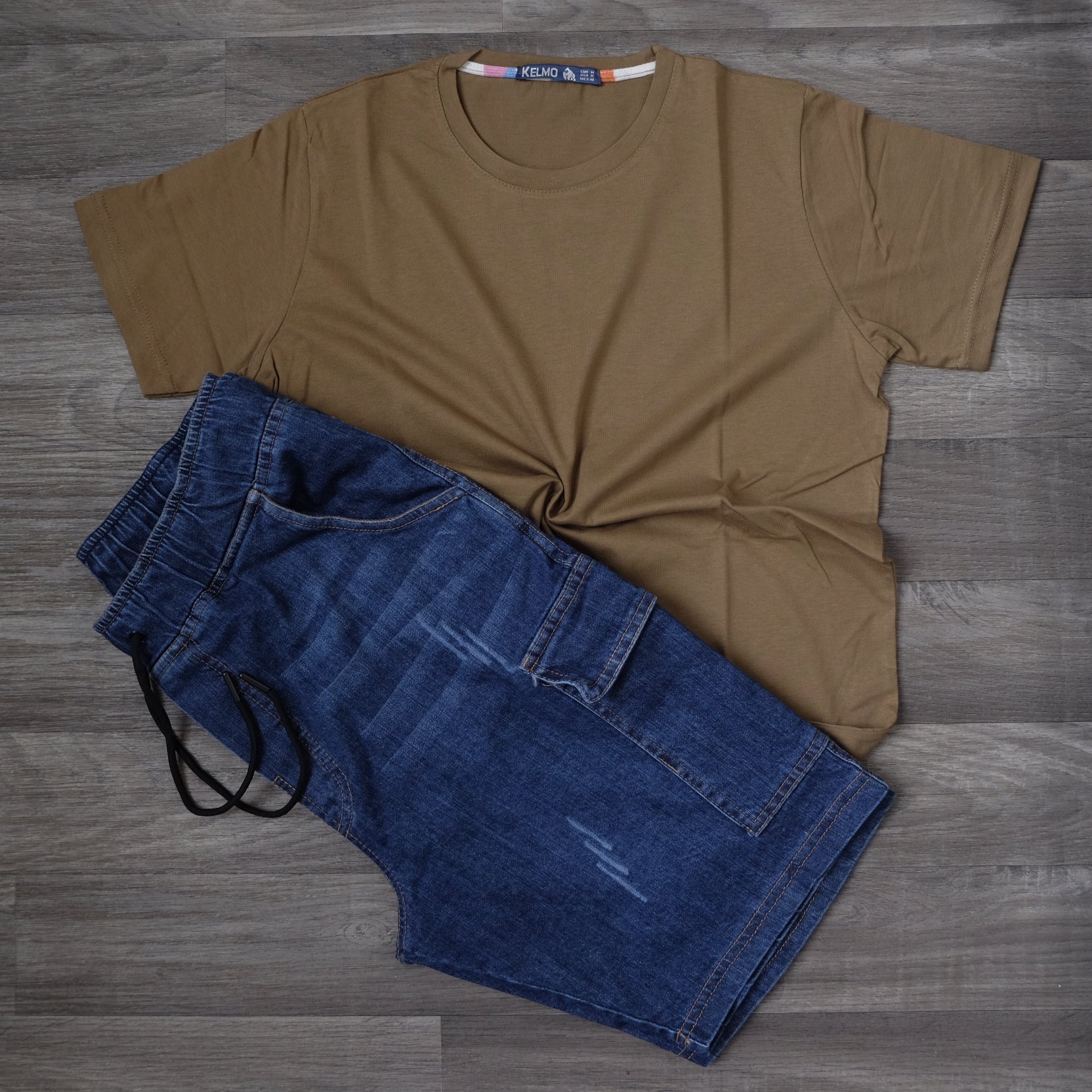 Ensemble Short Cargo Baggy Jeans Délavé Bleu  + T-Shirt Marron Clair