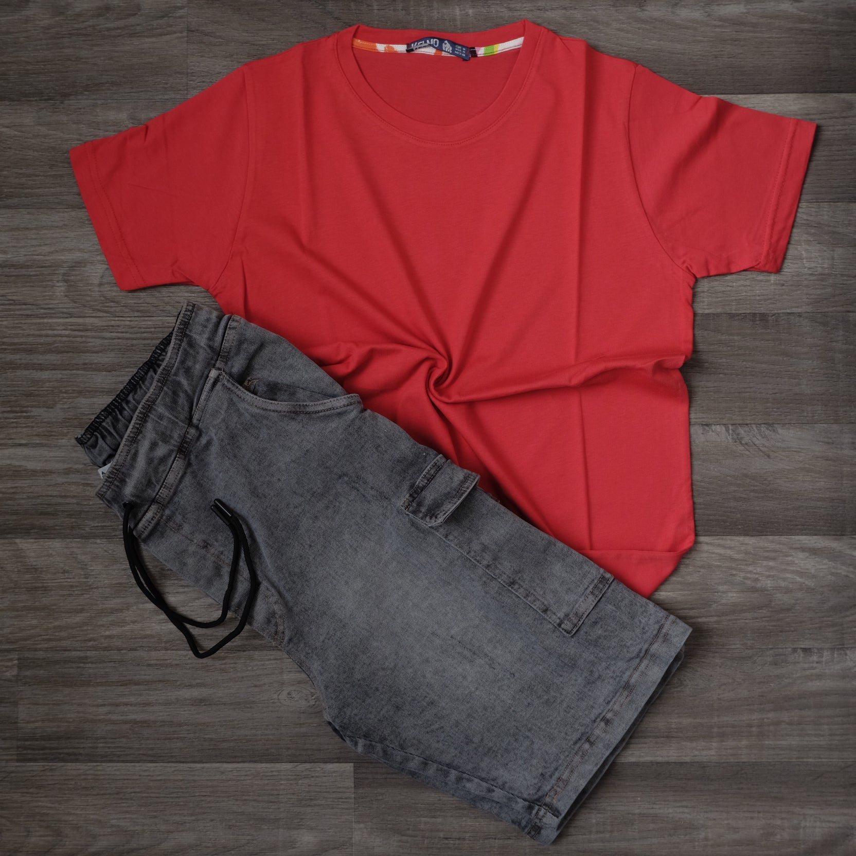 Ensemble Short Cargo Baggy Jeans Délavé Gris  + T-Shirt Rouge