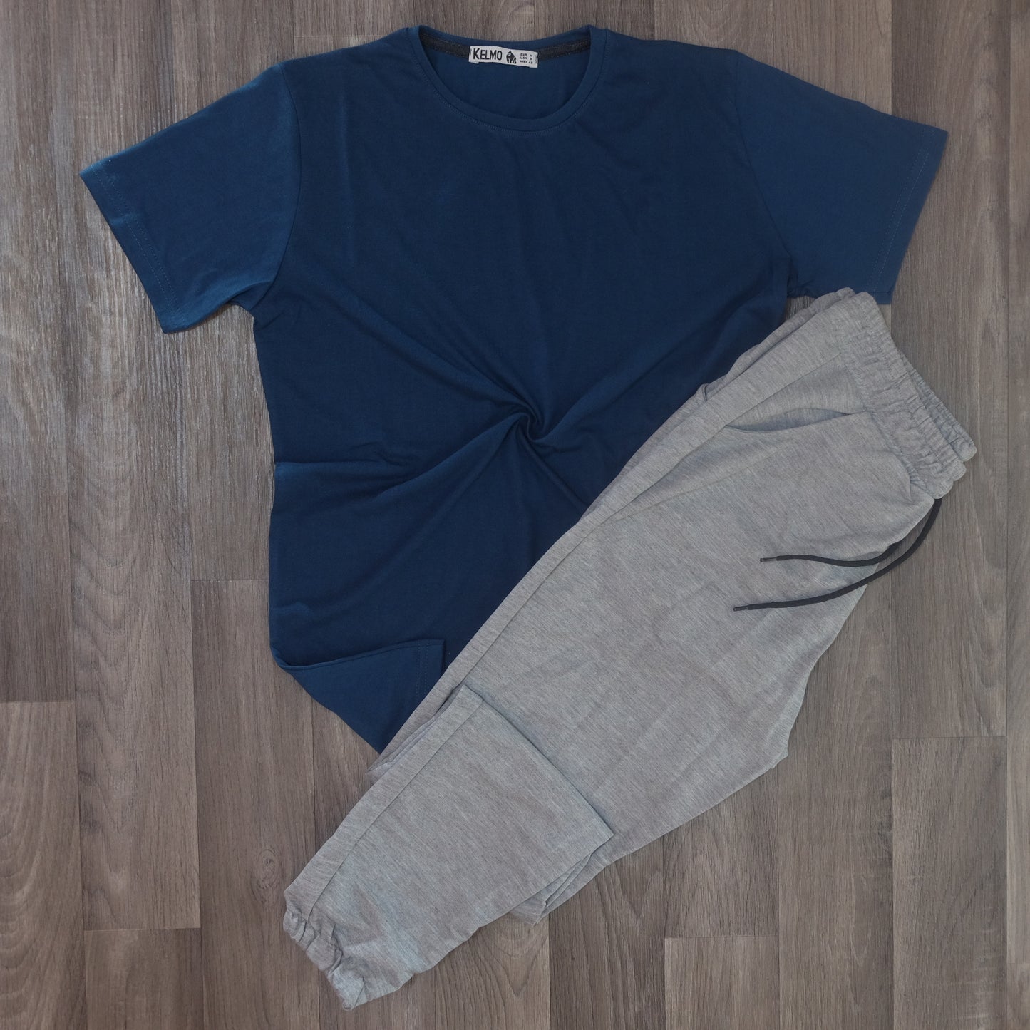 Ensemble T-Shirt Bleu Canard + Jogging Gris Chine
