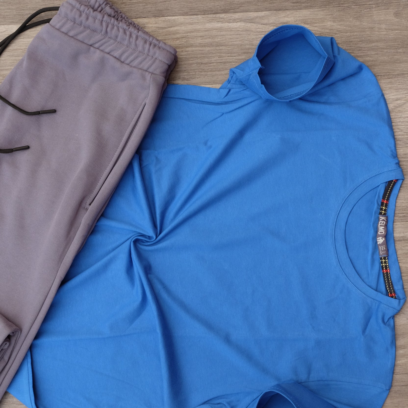 Ensemble T-Shirt Bleu Roi + Jogging Gris Nardo