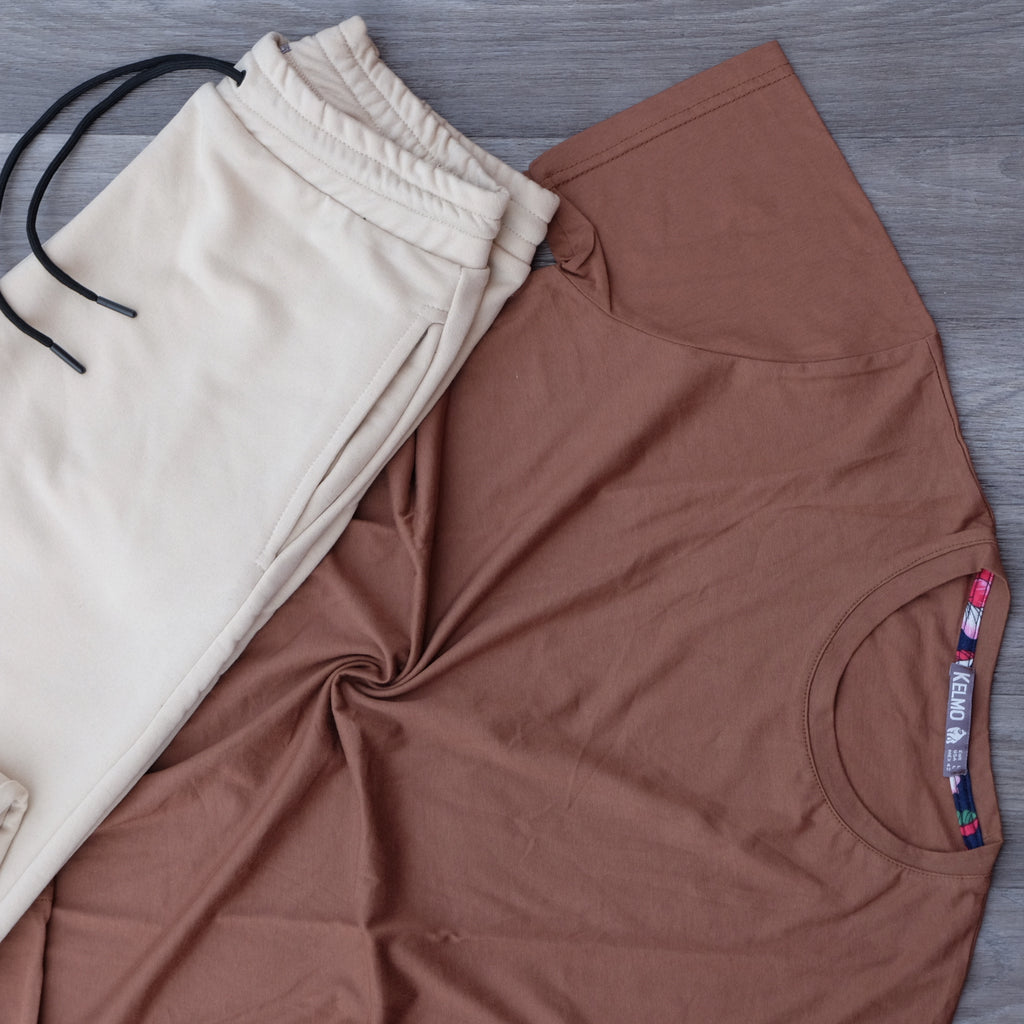 Ensemble T-Shirt Rouge Brique + Jogging Beige Clair