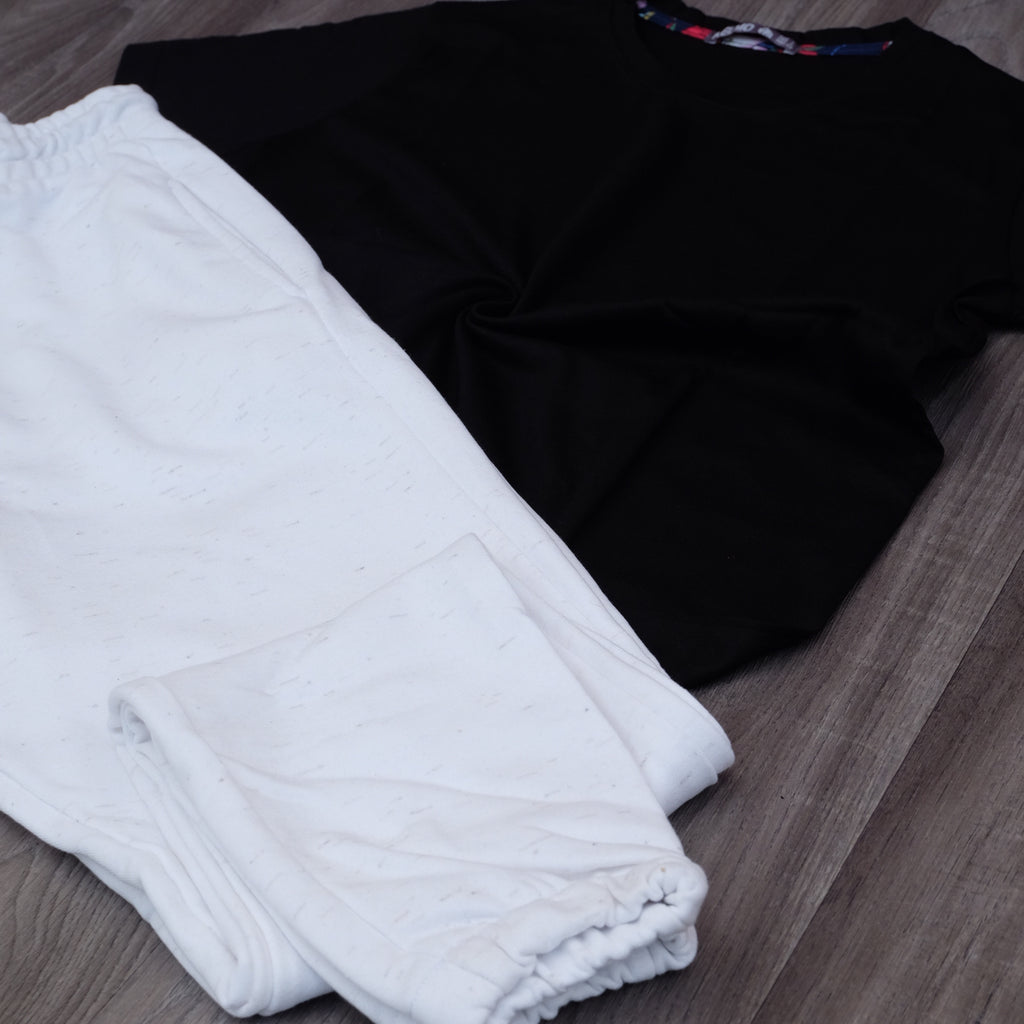 Ensemble T-Shirt Noir + Jogging Blanc Chine
