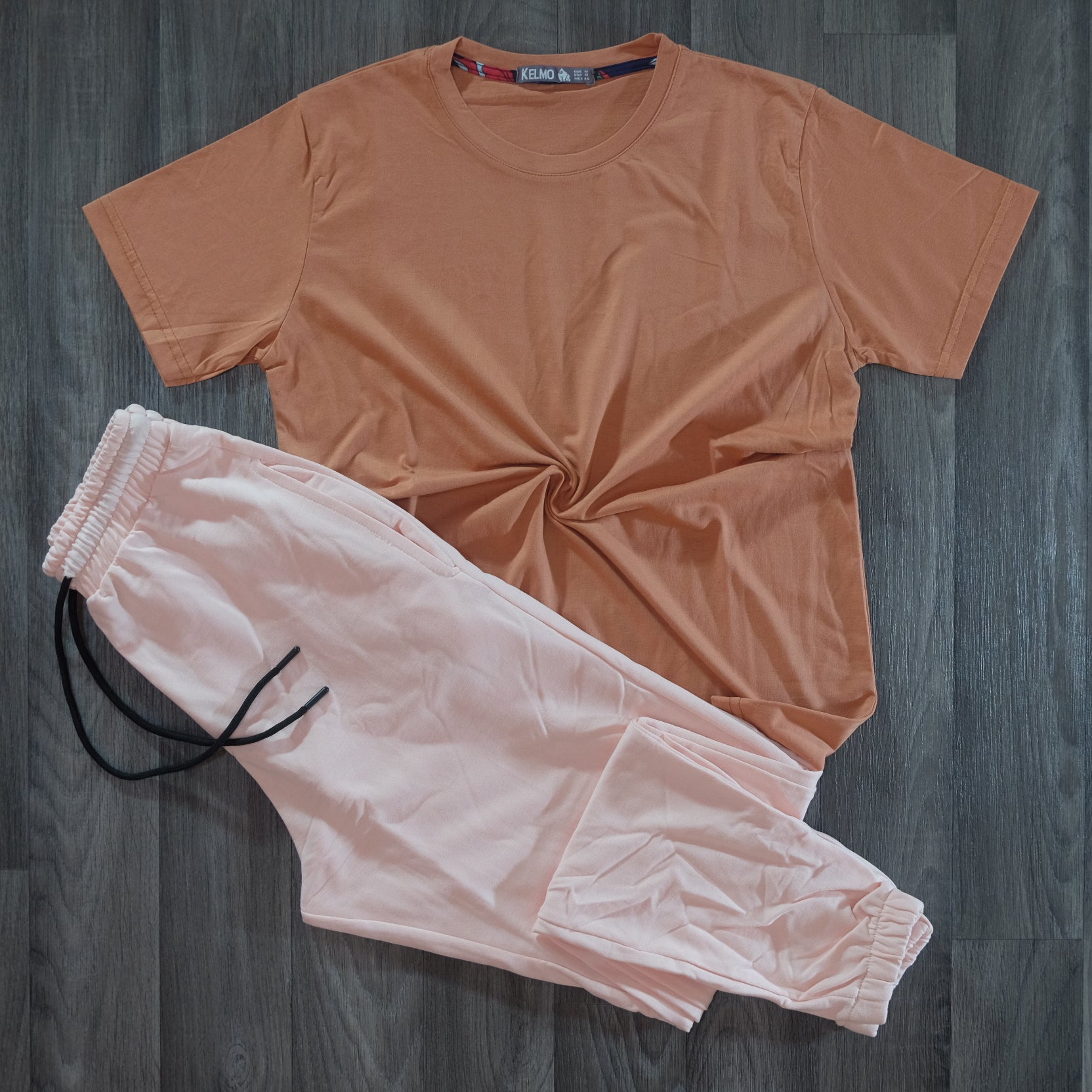 Ensemble T-Shirt Saumon Fonce + Jogging Saumon Clair