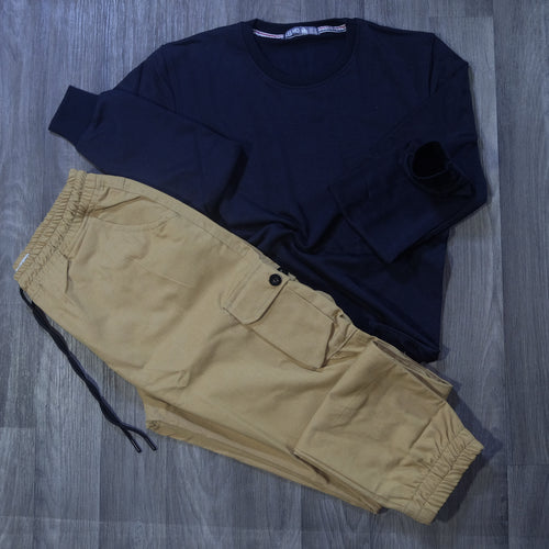 Ensemble Cargo Beige Sable + Sweat Bleu Marine