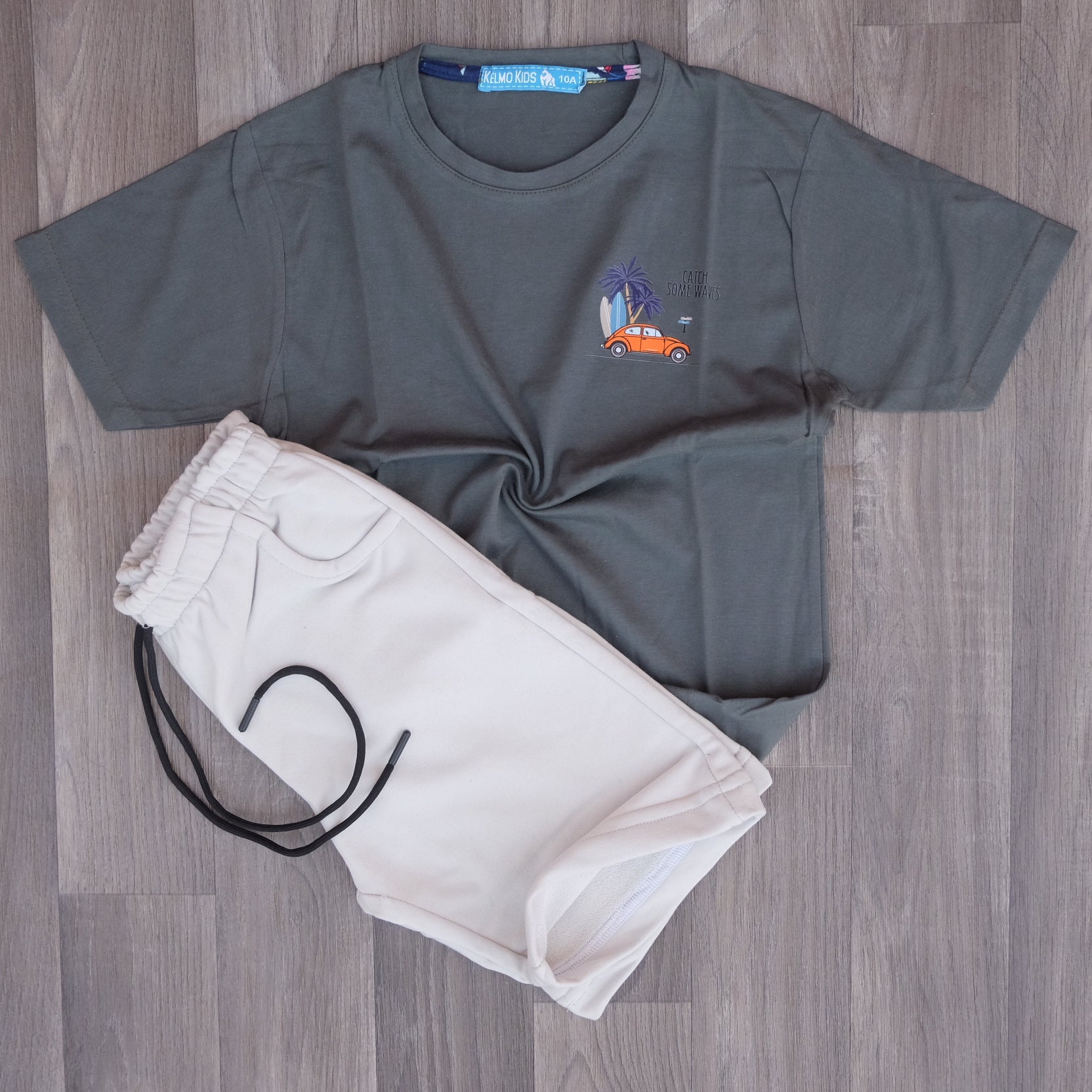 Ensemble Enfant Short Beige + T-Shirt Vert Olive