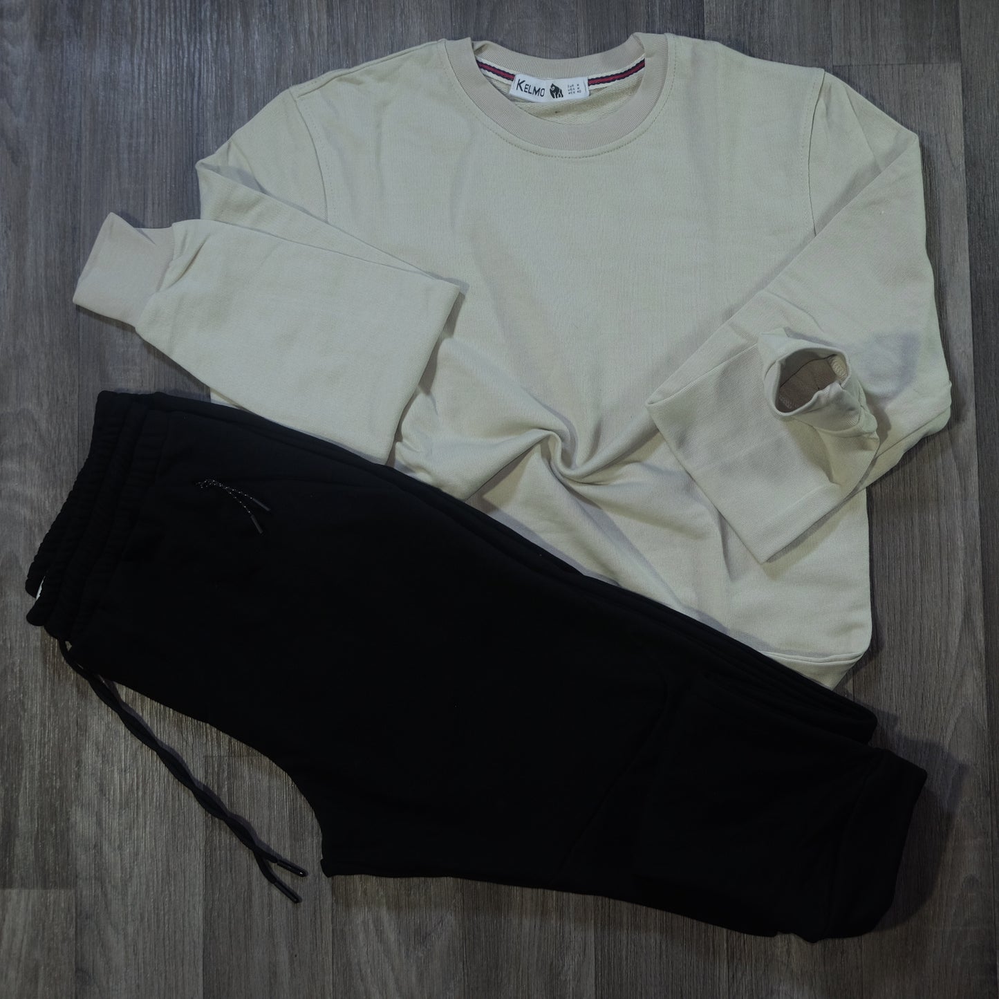 Ensemble Jogging  Beska Noir + Sweat Beige