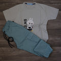 Ensemble Enfant Cargo Vert Sauge + T-Shirt Gris Clair Imprimé Lapin Kelmo