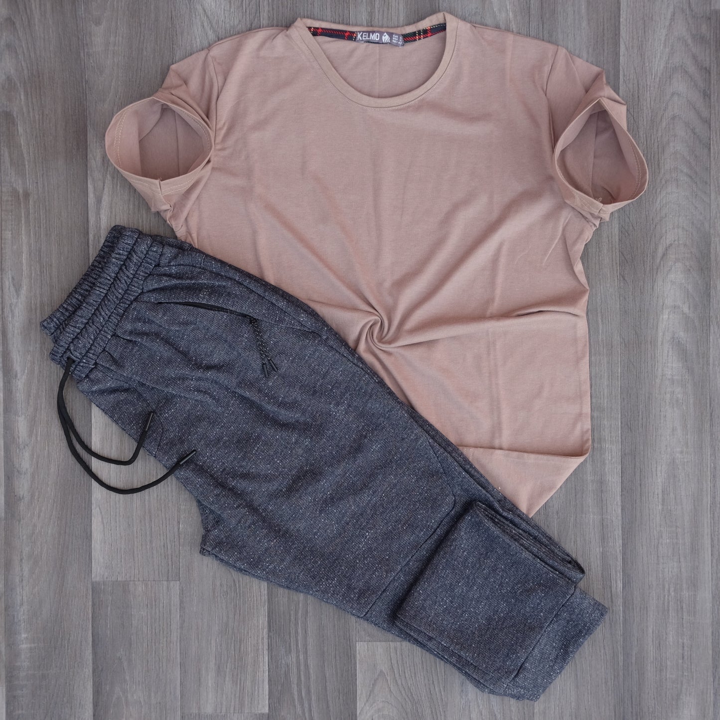 Ensemble T-shirt beige rosé & jogging beska gris anthracite chiné