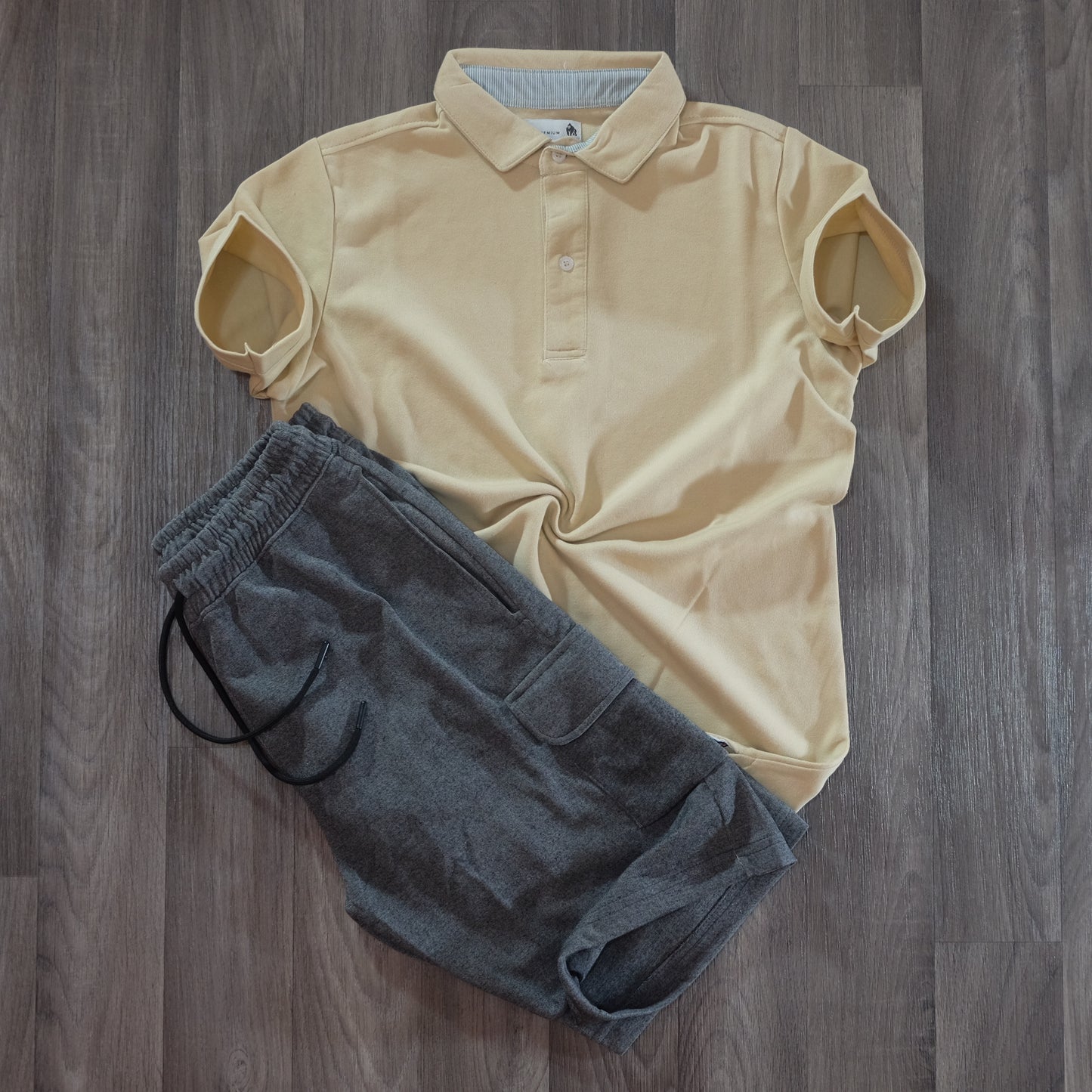 Pack Short Cargo Gris Chine Fonce + Polo Beige