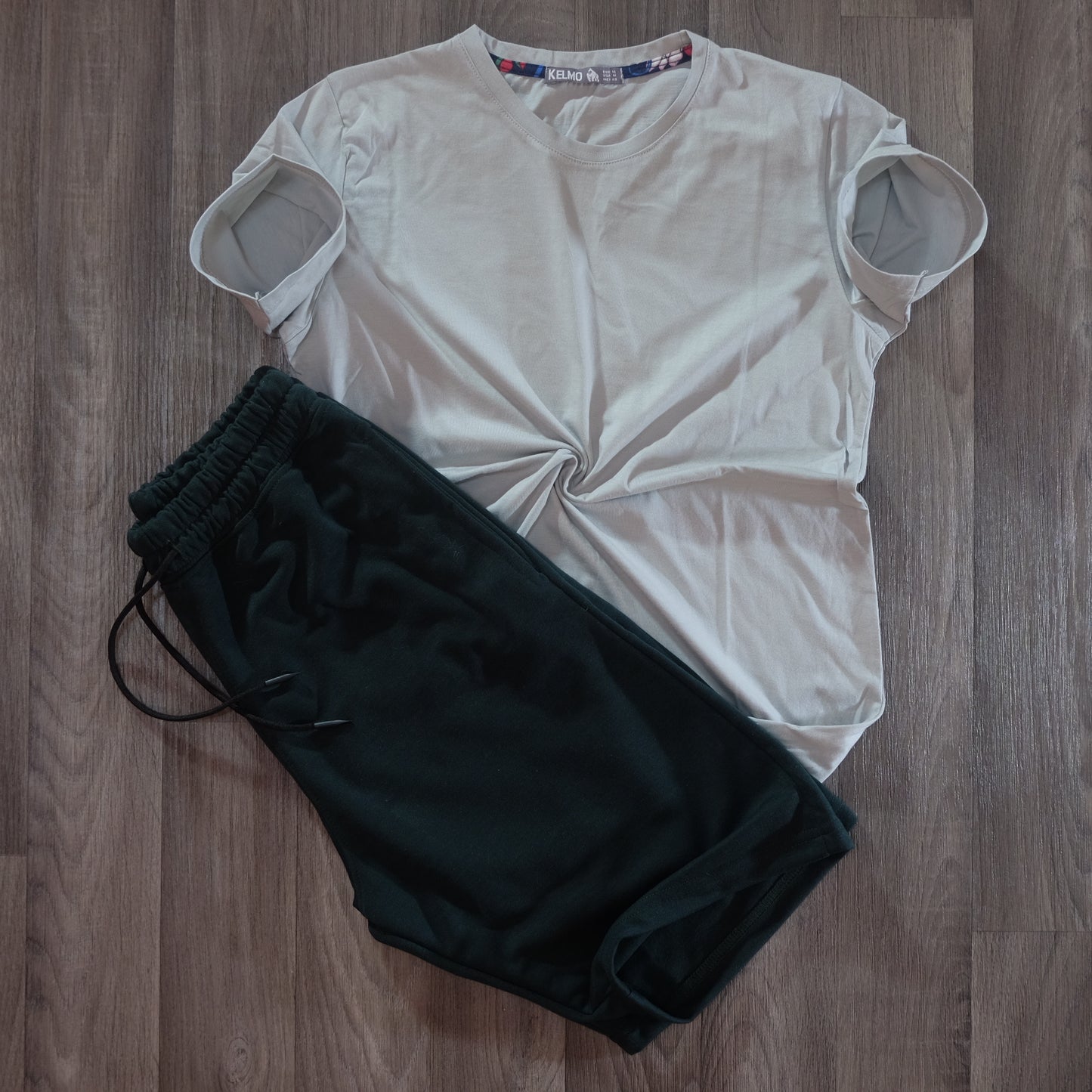 Pack Short Cargo Noir + T-Shirt Gris Clair