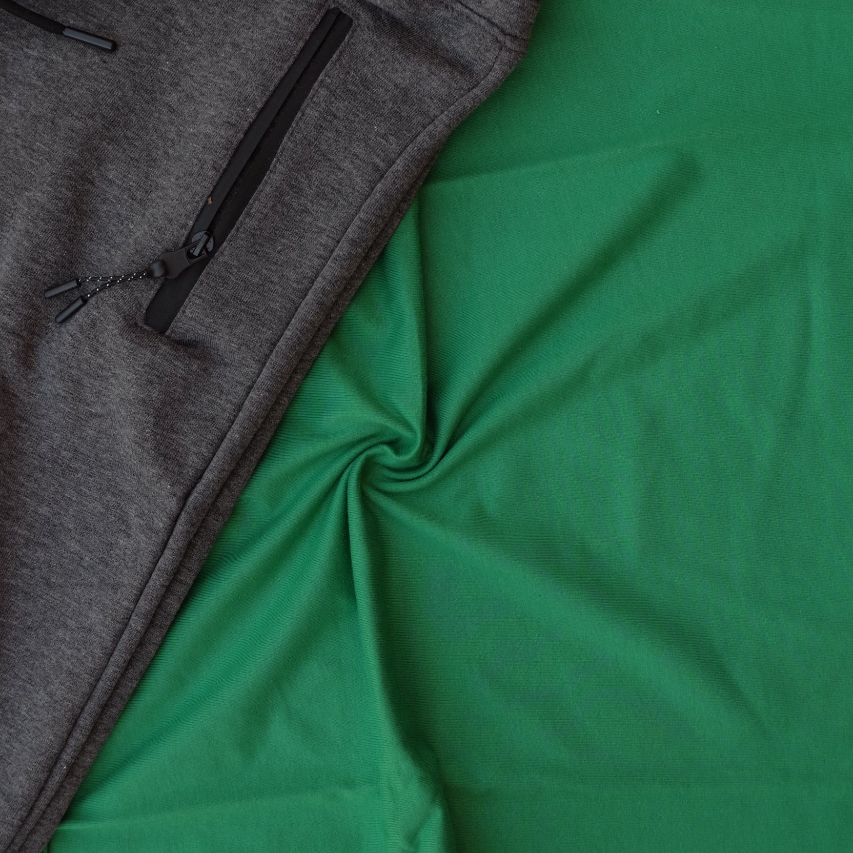 Pack Short Gris Chine Fonce + T-Shirt Vert Raj