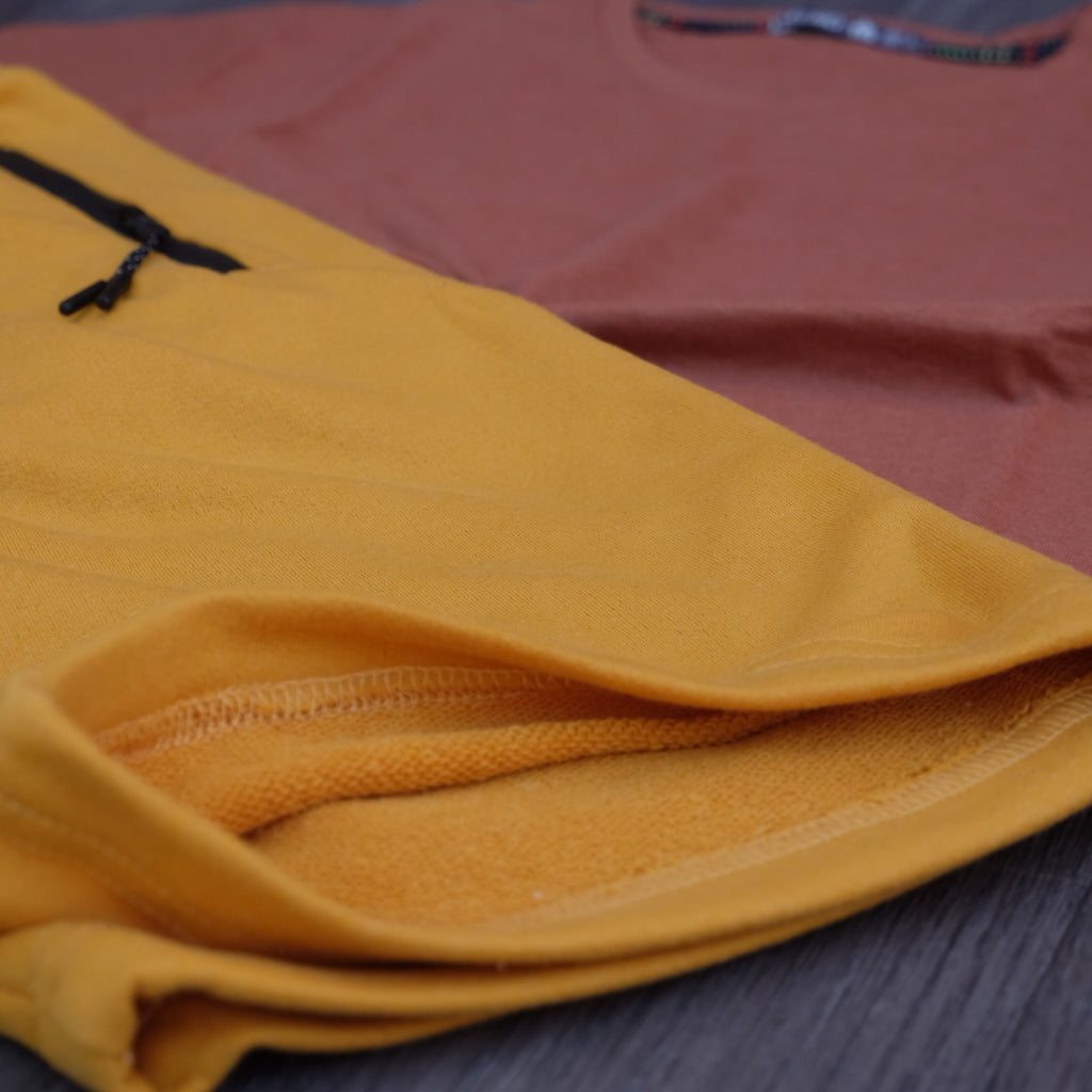 Pack Short Jaune Fonce + T-Shirt Marron Chine