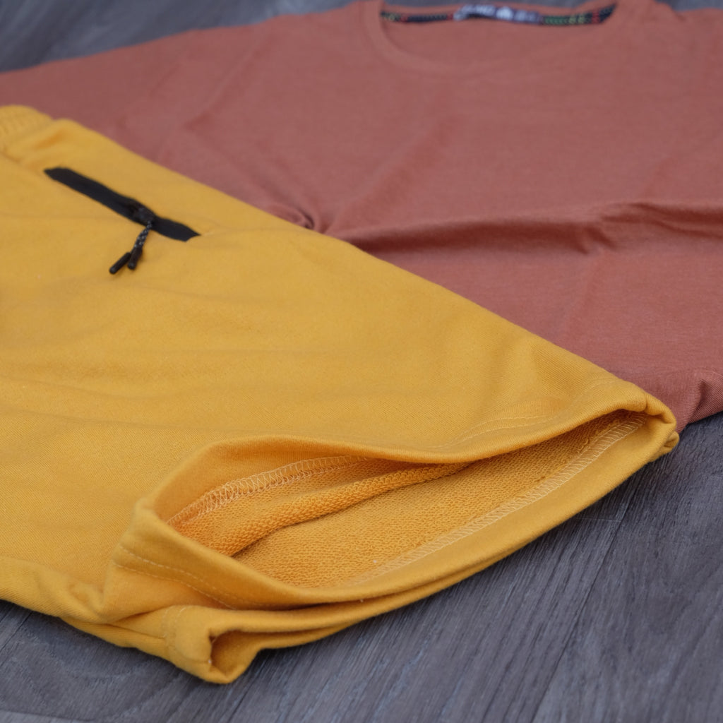 Pack Short Jaune Fonce + T-Shirt Marron Chine