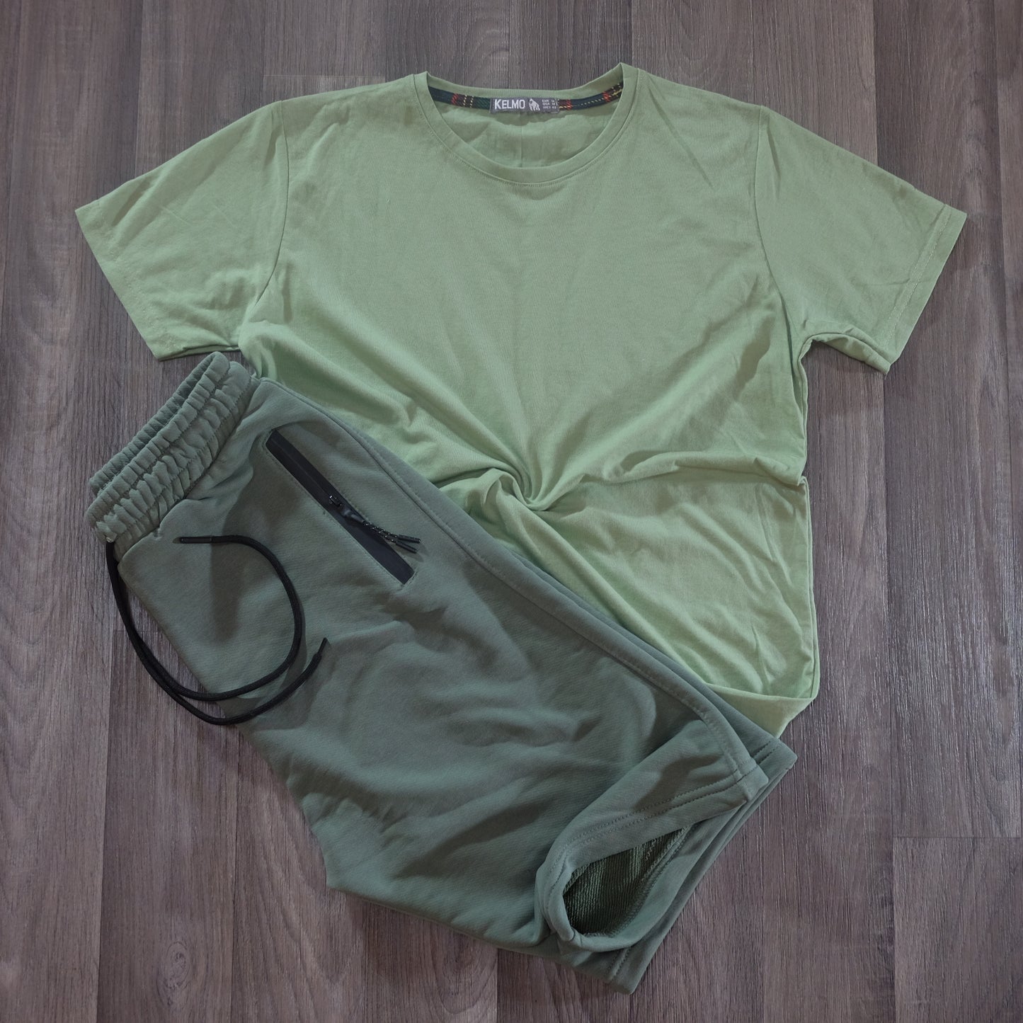 Pack Short Vert Militair + T-Shirt Vert Nik