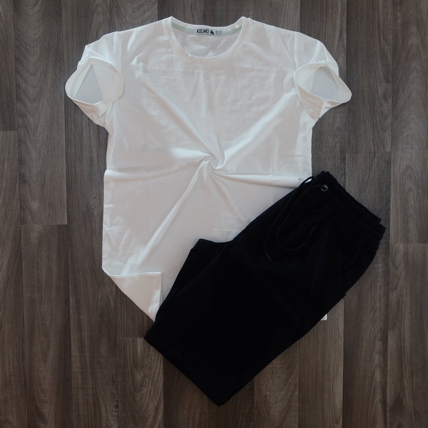 Pack Short en Toile Unie Bleu Nuit + T-Shirt Blanc